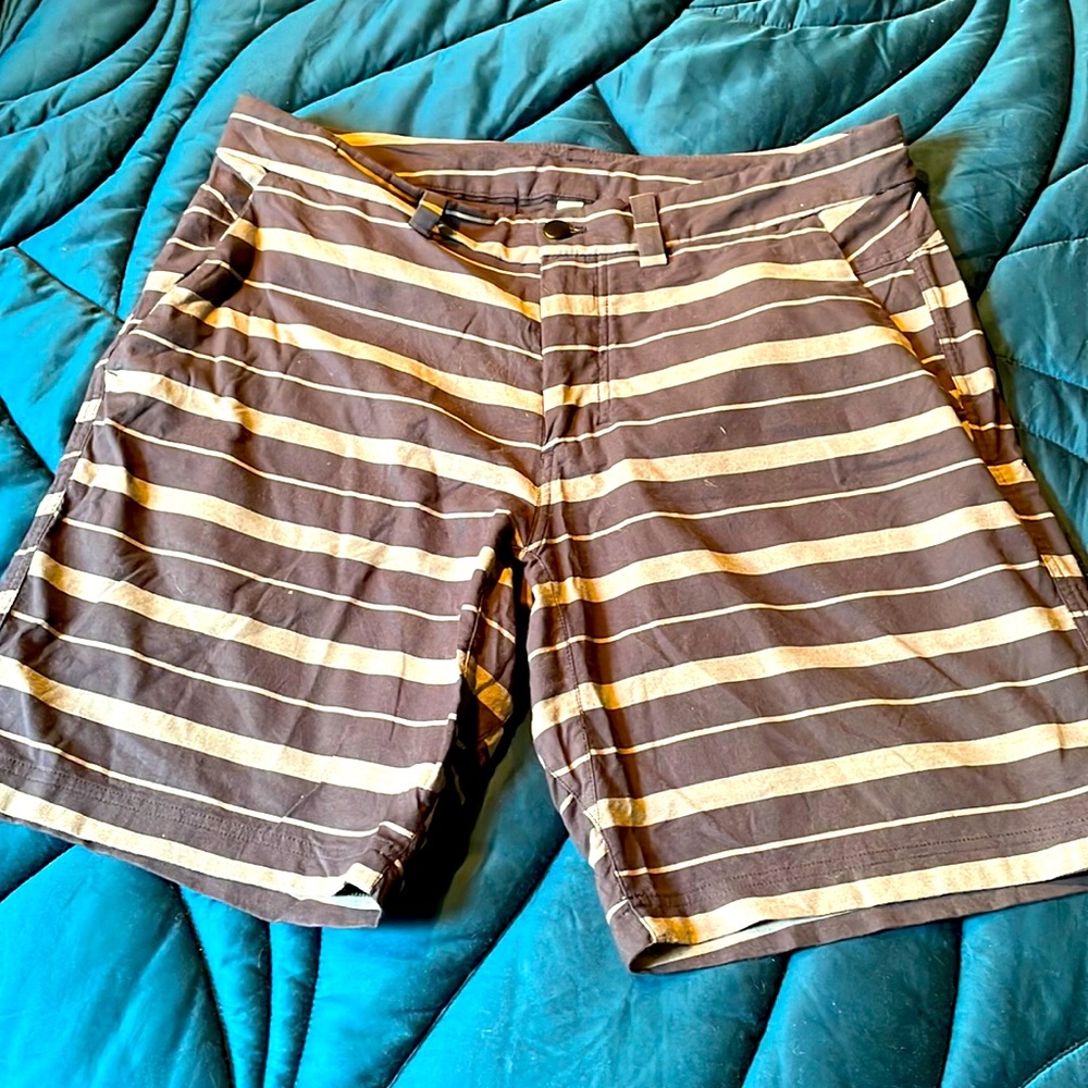 lululemon athletica Navy and Grey Striped Men's Shorts